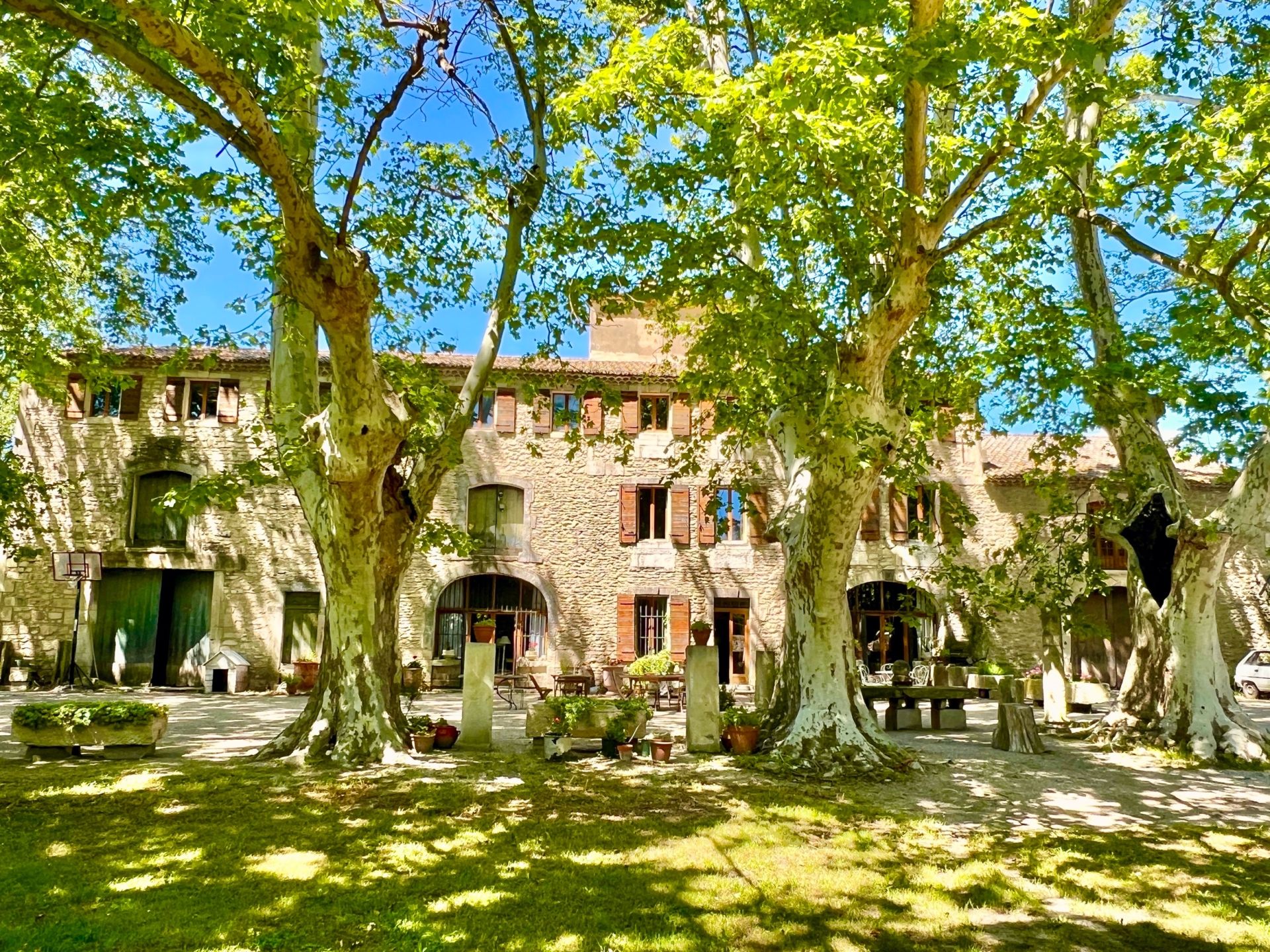 house 15 Rooms for sale on ST REMY DE PROVENCE (13210)