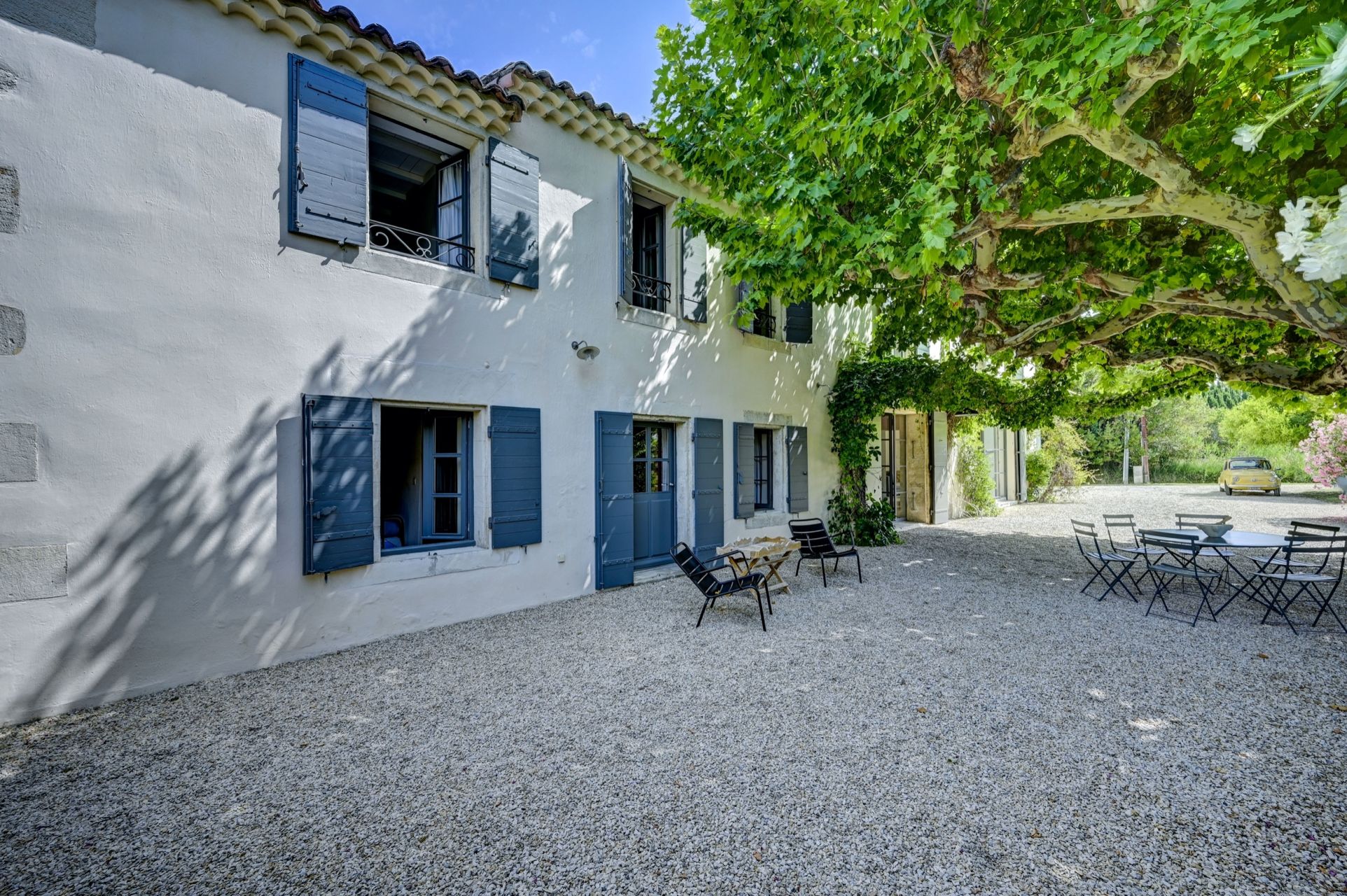 house 7 Rooms for sale on ST REMY DE PROVENCE (13210)