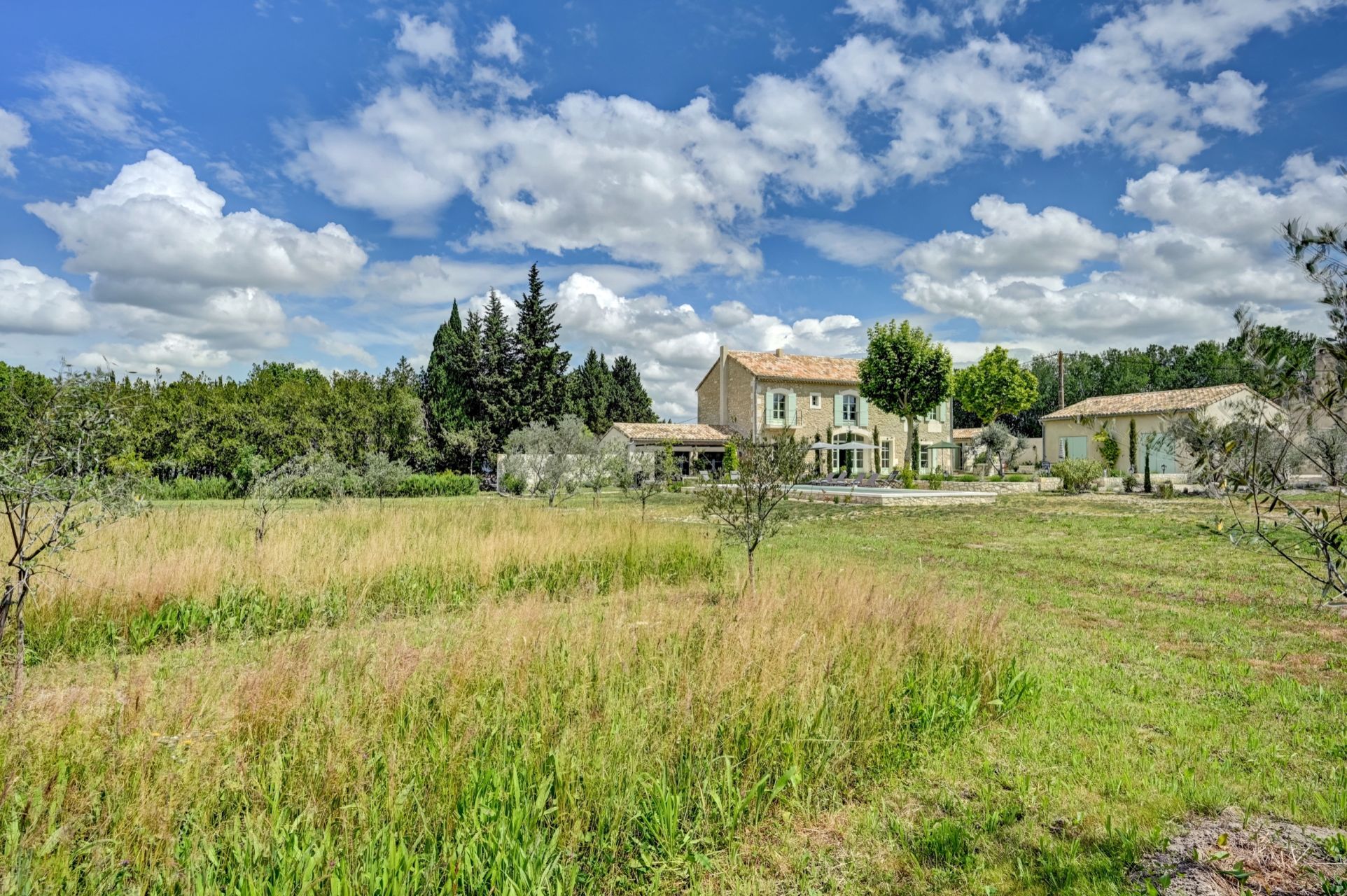 house 6 Rooms for sale on ST REMY DE PROVENCE (13210)