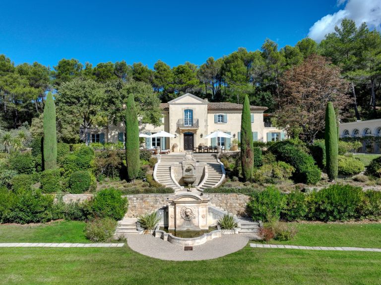 maison 16 Pièces en vente sur AIX EN PROVENCE (13100)
